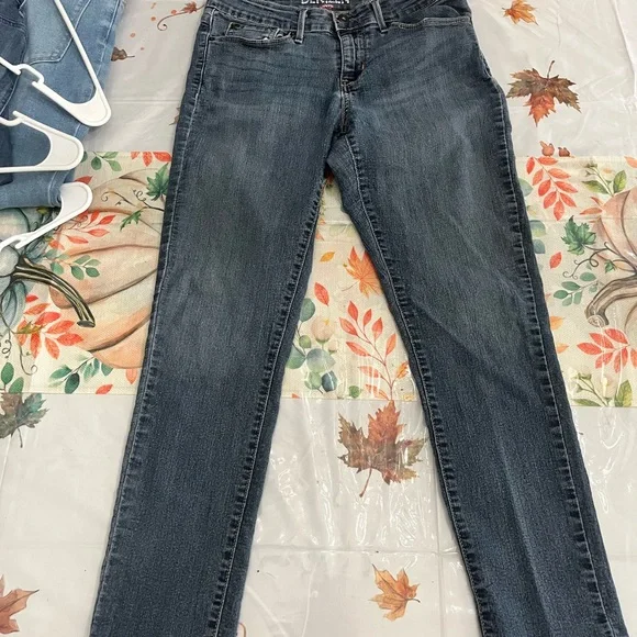 Levi's Dark Blue Skinny Jeans - Picture 1 of 11